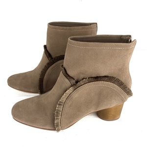 Bernardo Ingrid Suede‎ Booties Brown Size 8M